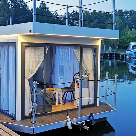 Goltgo Dom Na Wodzie Houseboat Hausboot * Giżycko