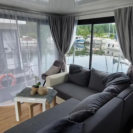 Botel Goltgo Dom Na Wodzie Houseboat Hausboot