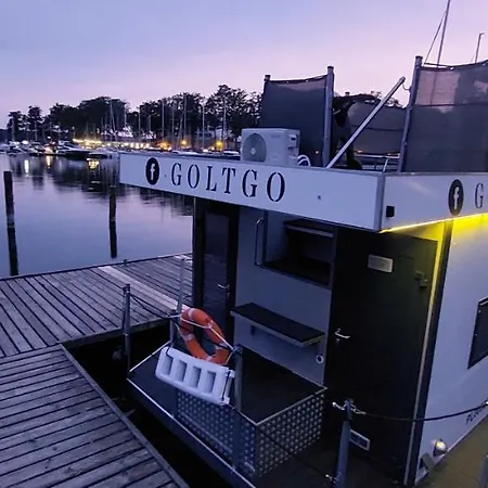 Goltgo Dom Na Wodzie Houseboat Hausboot * Giżycko